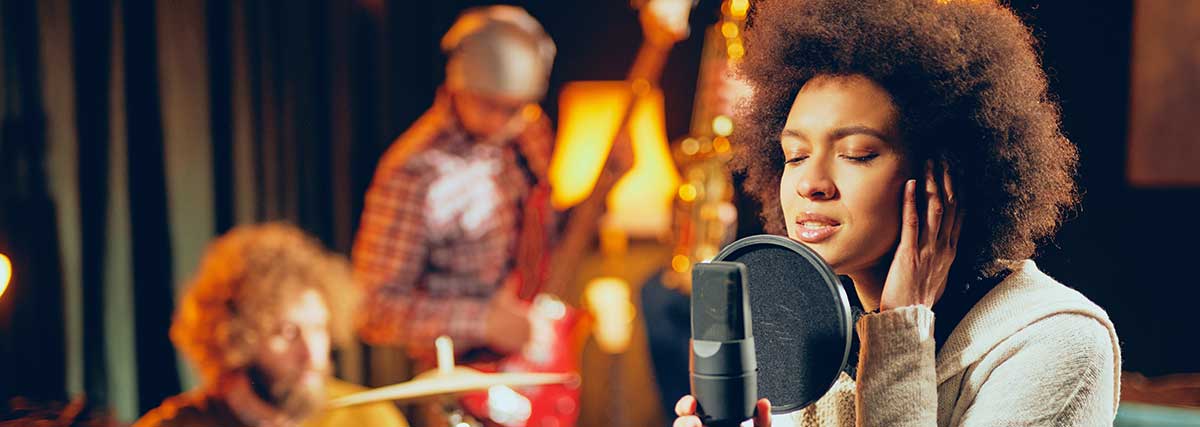 singer peforming with the band