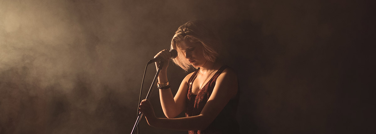 unhappy singer on stage